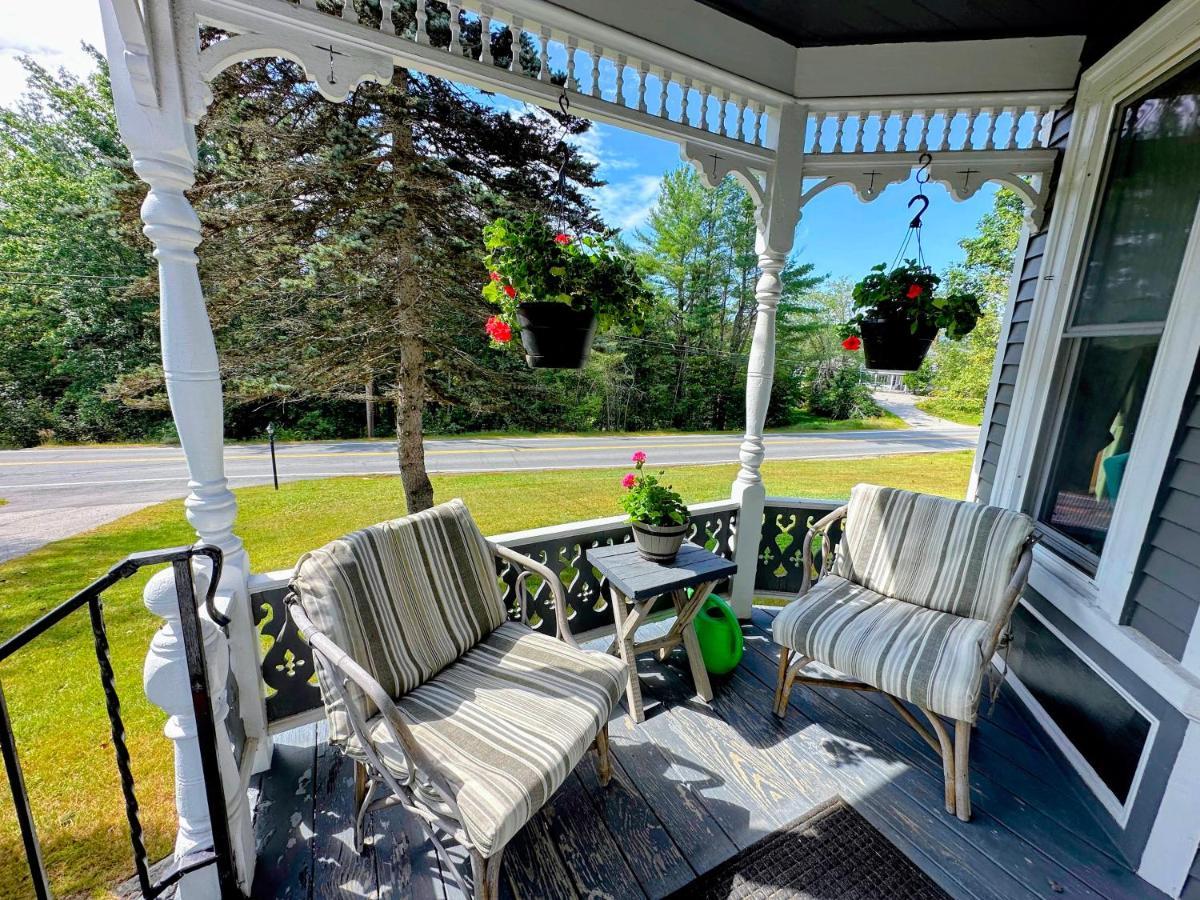 Private 2 Bedrooms And 1 Bathroom In Grand Victorian Home In The Heart Of The Whiite Mountains! Great Host Whitefield Exterior photo